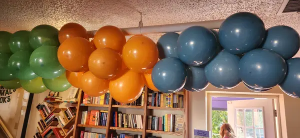 Pecan Creek Events balloon decor — photo 6