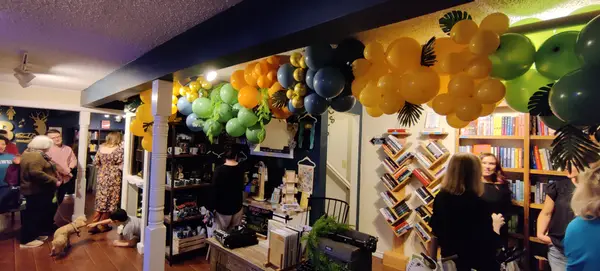 Pecan Creek Events balloon decor — photo 19