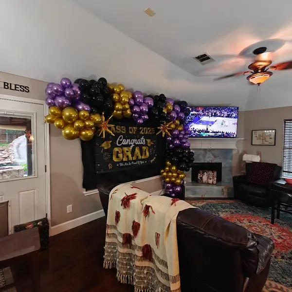 Pecan Creek Events balloon decor — photo 46