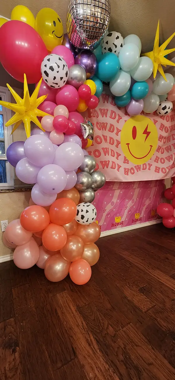 Pecan Creek Events balloon decor — photo 81