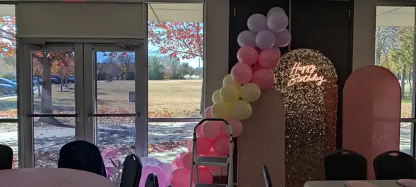 Pecan Creek Events balloon decor — photo 101