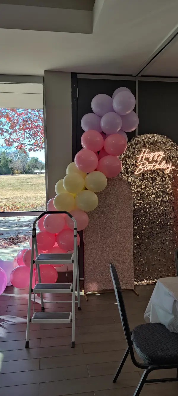 Pecan Creek Events balloon decor — photo 102
