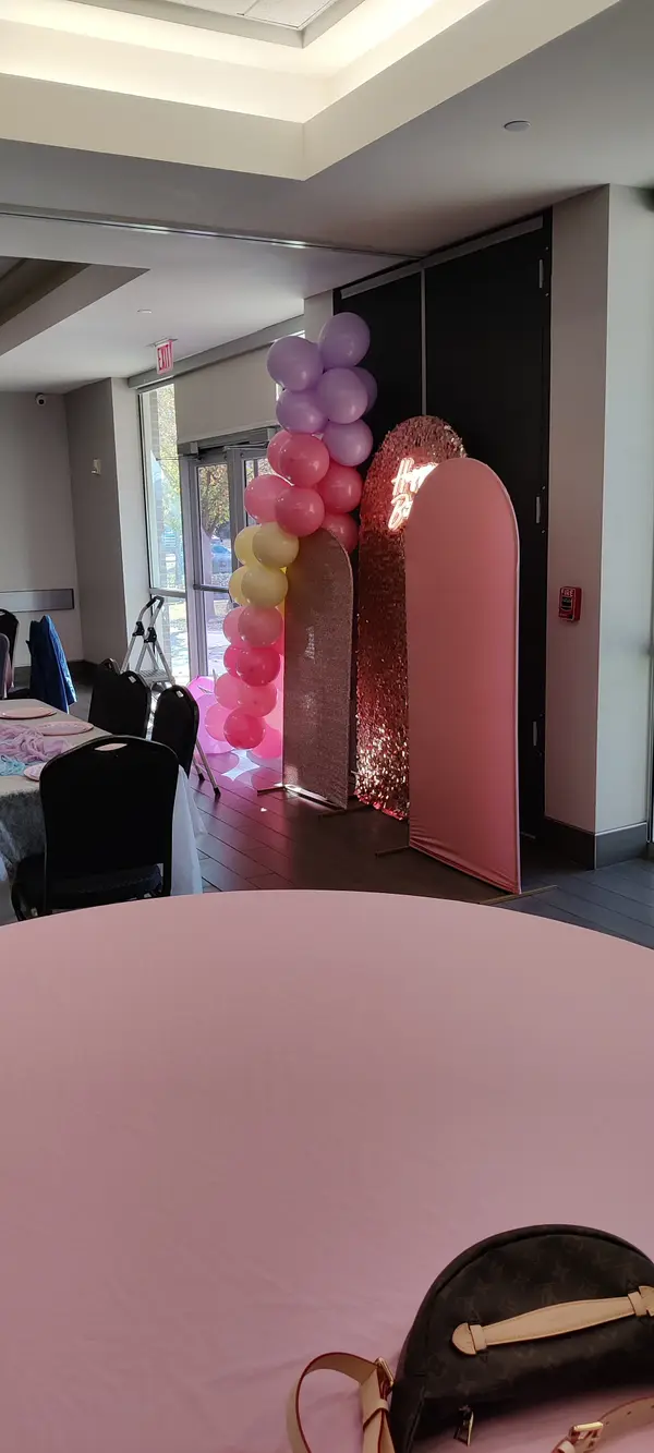Pecan Creek Events balloon decor — photo 104