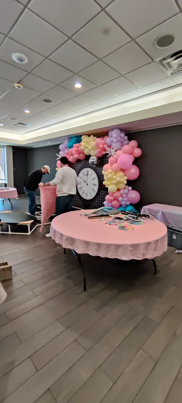 Pecan Creek Events balloon decor — photo 131