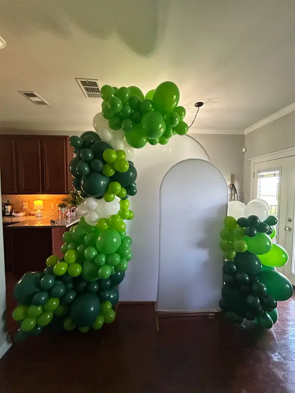 Pecan Creek Events balloon decor — photo 162