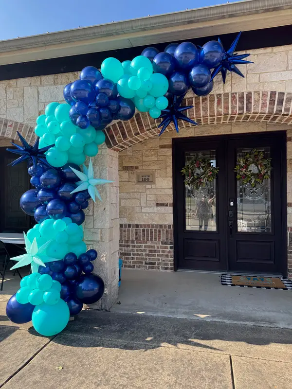 Pecan Creek Events balloon decor — photo 168