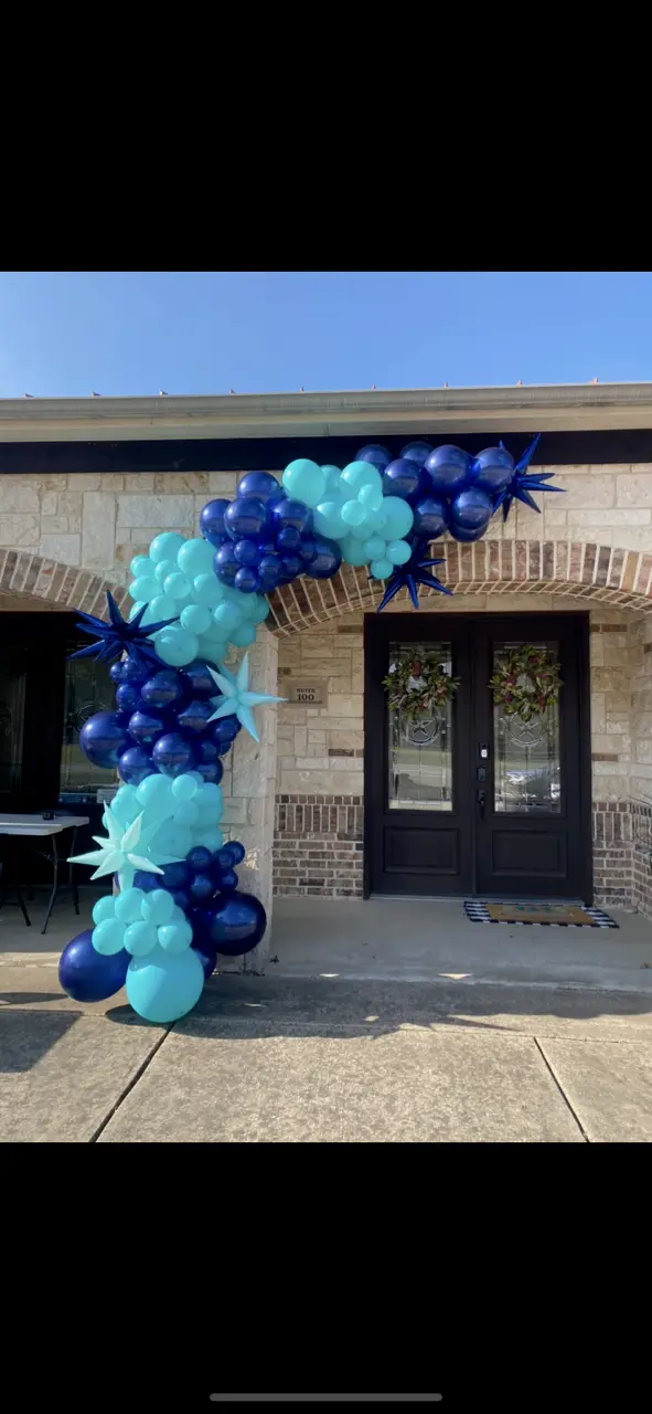 Pecan Creek Events balloon decor — photo 185